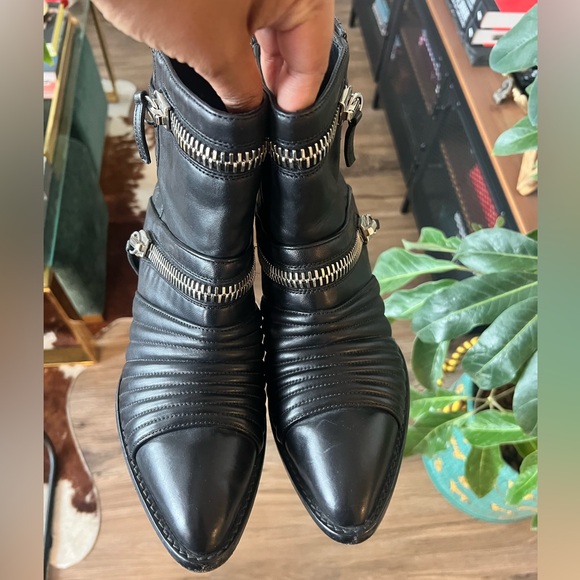 Black Quilted Ankle Boots with Zipper Detail - Picture 3 of 7